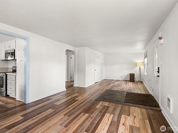 4th image of 7822 S Park Avenue