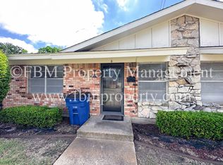 907 N Preston St #6, Ennis, TX 75119