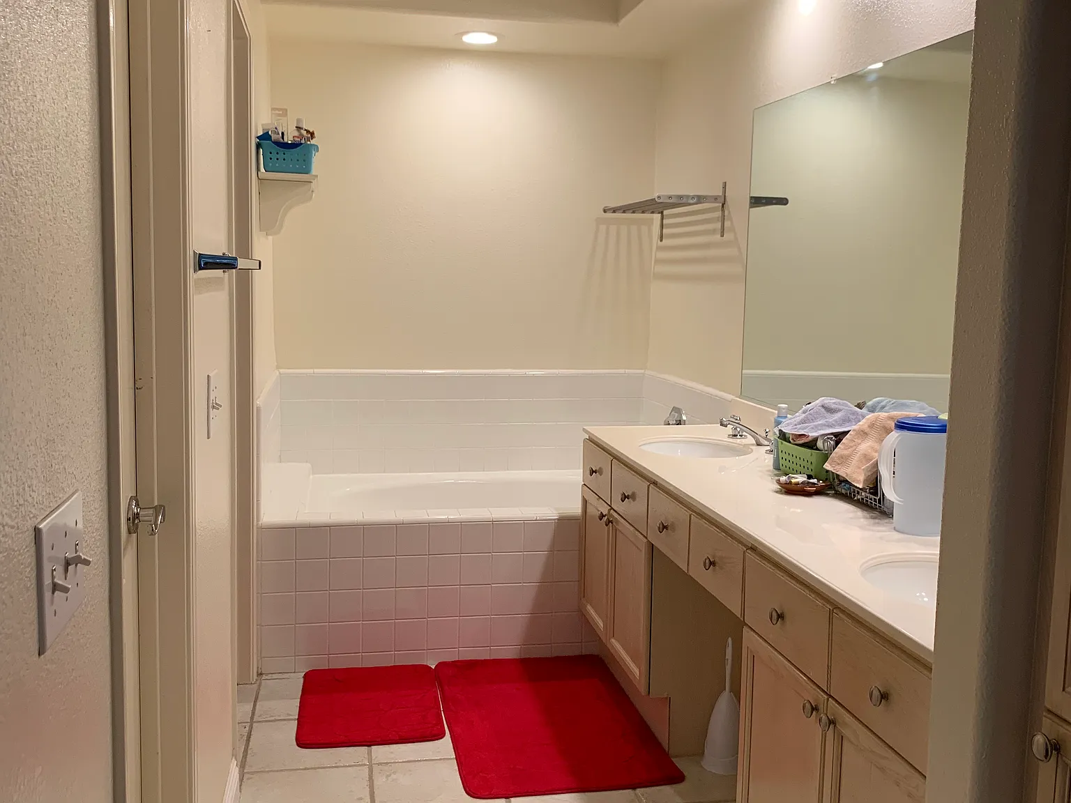 612 N Pageant Drive — Photo 4