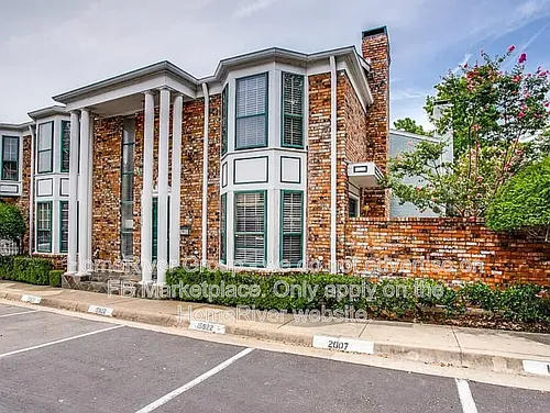15922 Archwood Ln #1011 Photo 1