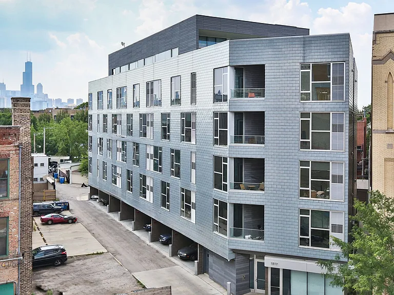 Wicker Park Lofts- 1515 W. Haddon Ave — Photo 1