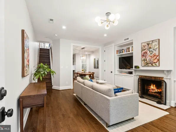 1206 D St NE, Washington, DC 20002