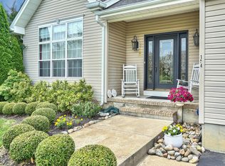154 Vivas Dr, Barnegat, NJ 08005