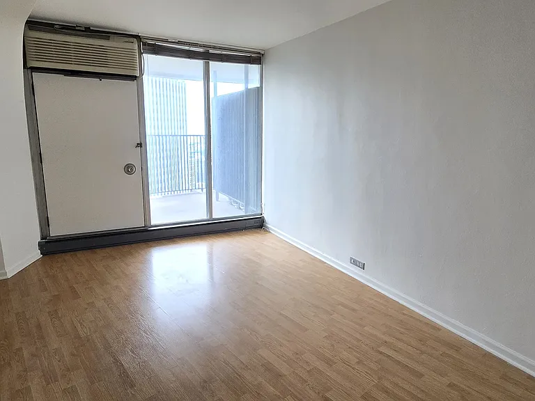 300 N State St #5009 — Photo 10