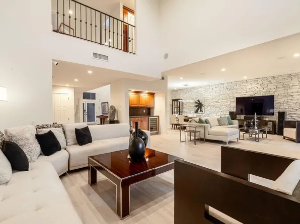 3752 E Bogert Trl, Palm Springs, CA 92264