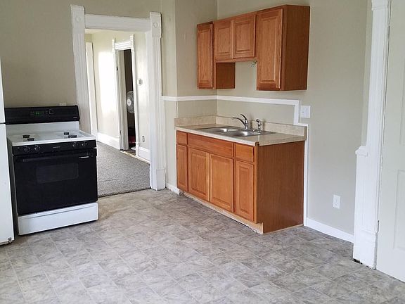 2nd image of 2648 N Holton St