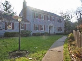 6 Oechsner Ct, Berkeley Heights, NJ 07922