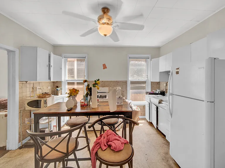 2018 Pratt Ct — Photo 10