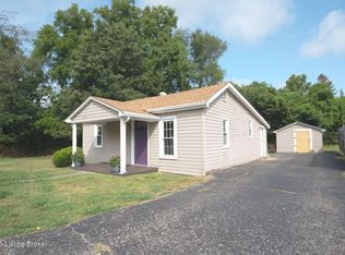 108 Center St, Lebanon Junction, KY 40150