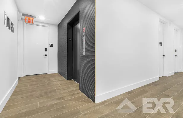 Rented by EXR | media 10