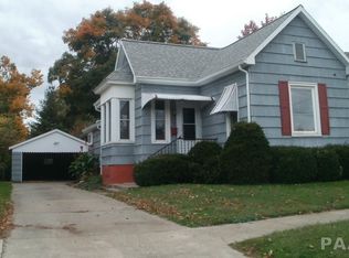 32 W Olive St, Canton, IL 61520
