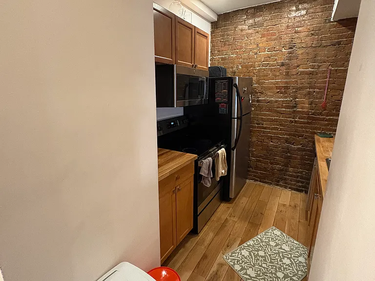 204 Northampton St #3 — Photo 5
