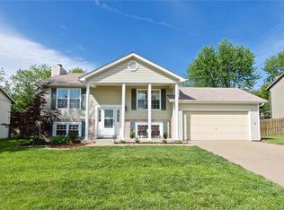 517 Sunward Dr, O'Fallon, MO 63368