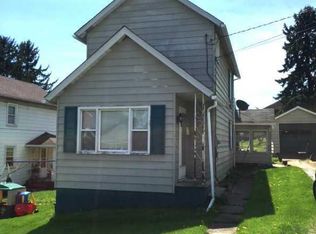 105 Roosevelt Ave, Bentleyville, PA 15314