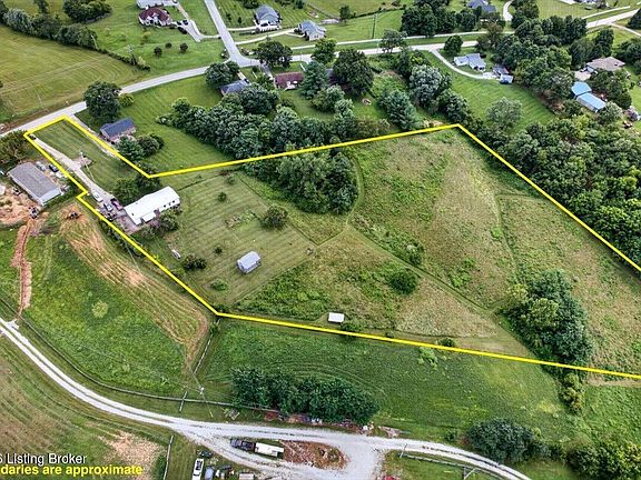 2nd image of 2581 Lake Jericho Rd