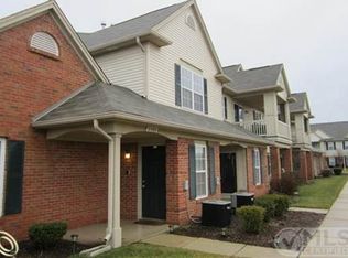21582 Majestic Dr, Brownstown Twp, MI 48183