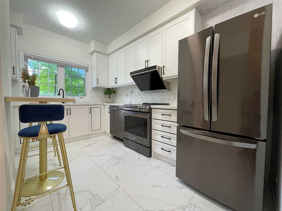 1st image of 171B Finch Ave E