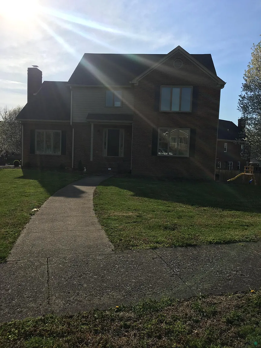 1116 Shagbark Ln photo 1
