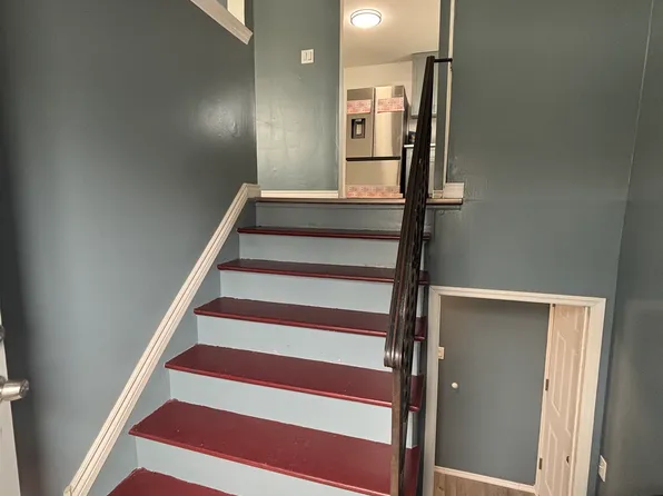 (undisclosed Address), New Hyde Park, NY 11040