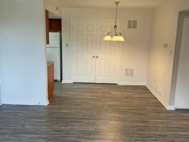 3404 Dill St NE #401 — Photo 3