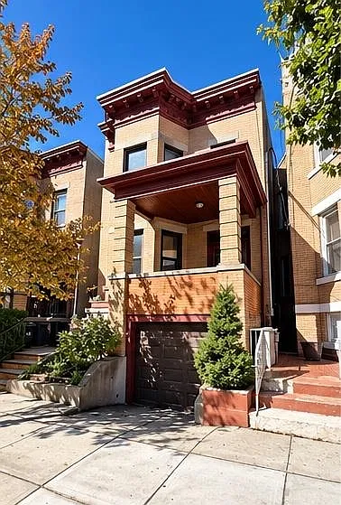 71 Hauxhurst Ave #2