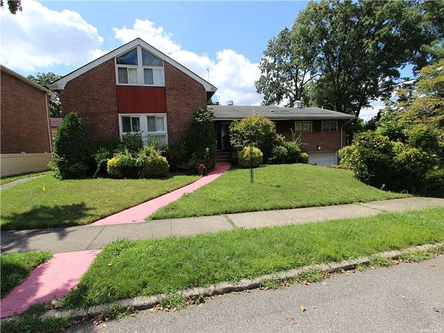 1st image of 8226 190th St