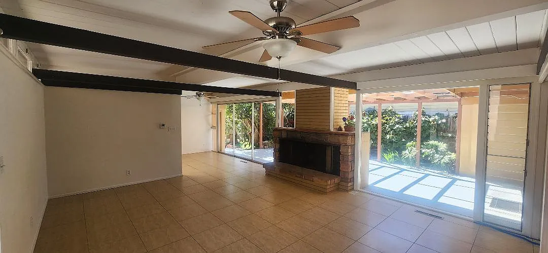 2 bed, 1.5 bath, 1450 sqft, $4,950 — Photo 3