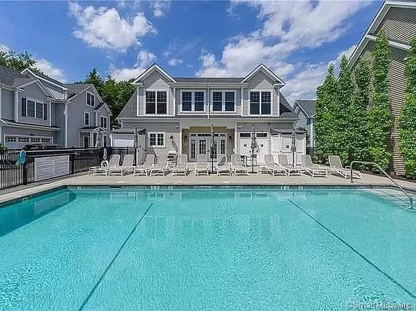 115 Colonial Road #60, Stamford, CT 06906
