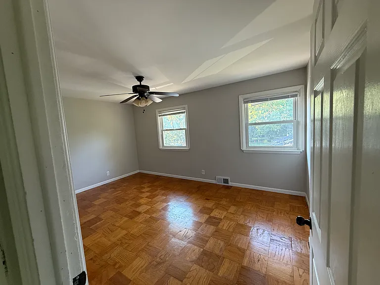 4 Hale Ct #A — Photo 11