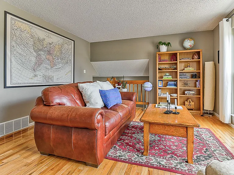 5150 Saddle Dr — Photo 7
