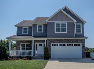 1621 W Dove Dr, Bloomington, IN 47403