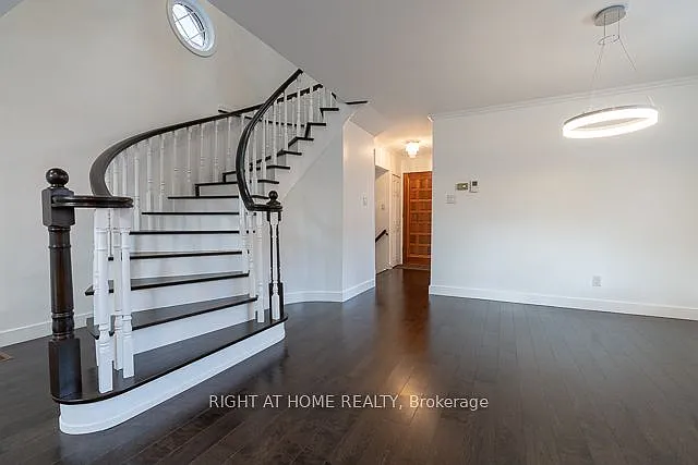 131 Banff Rd — Photo 5