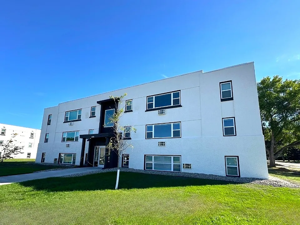 1007 N 2nd St #4