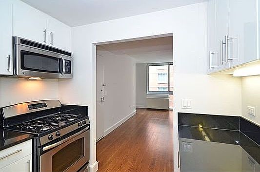 3rd image of 225 Schermerhorn St APT 5J