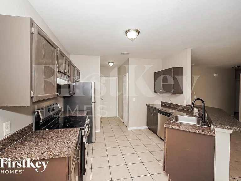 8235 Mossborger Ave — Photo 9