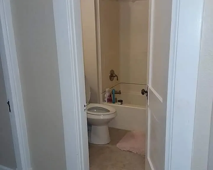 5451 Broad St — Photo 7