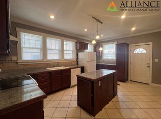 1431 Yuma St, Manhattan, KS 66502