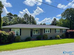 410 Juanita St, Glencoe, AL 35905