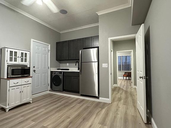 2nd image of 5456 Southwood Way