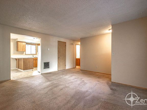 5th image of 605 NE 122nd Ave