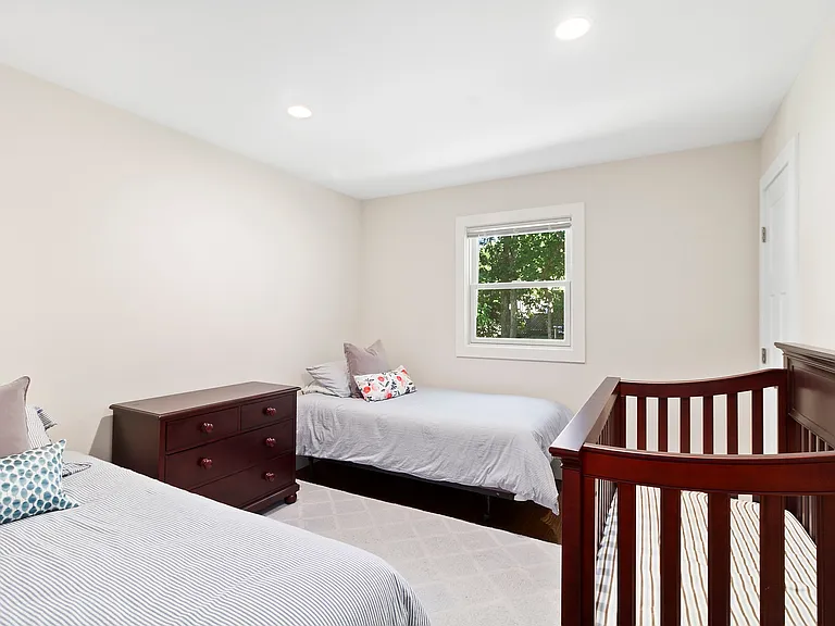 25 Shadyrest Dr — Photo 8