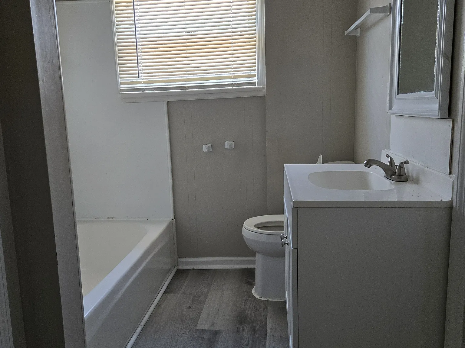 1945 Ellis Street - 1 — Photo 4
