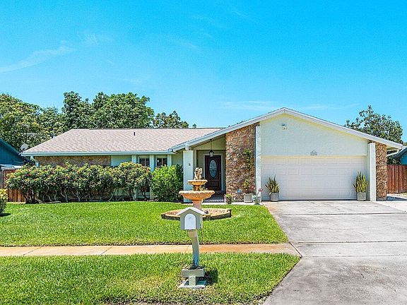 2nd image of 1131 Fernlea Drive