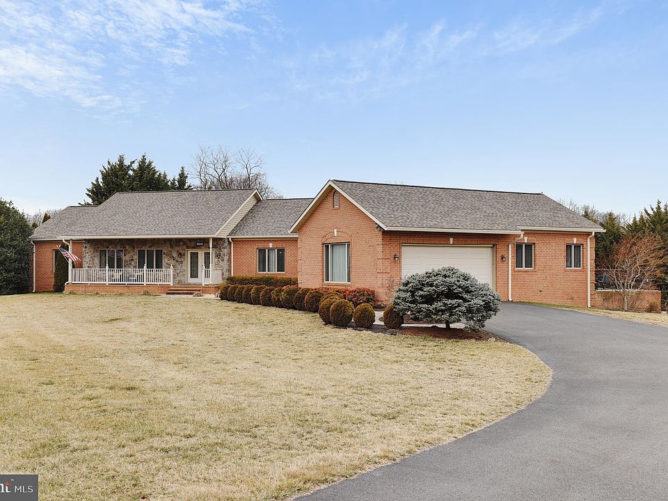 1st image of 9760 Redamar Dr