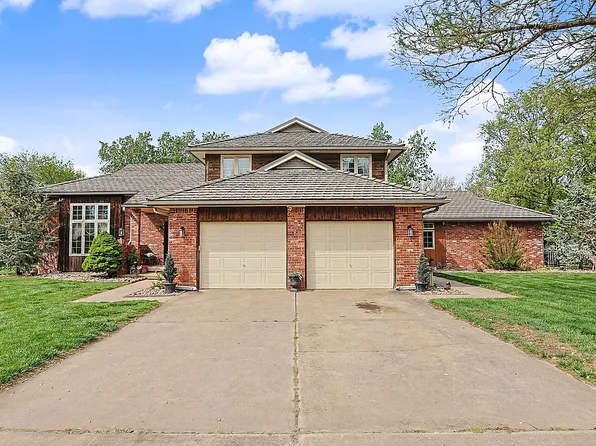 2561 N Cedar Crest Dr, Wichita, KS 67223