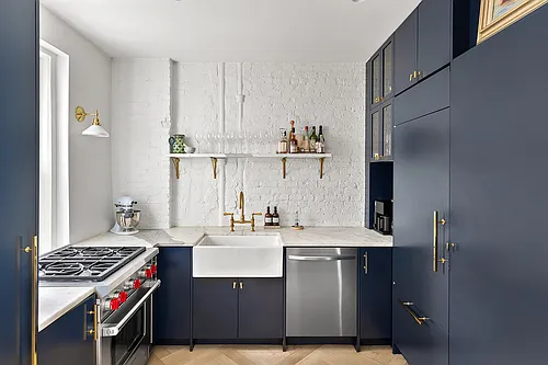 261 W 22nd St #12A14 Photo 1 261 W 22nd St #12A14 Photo 1