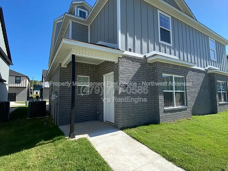 798 S Benchmark Ln #2 — Photo 3
