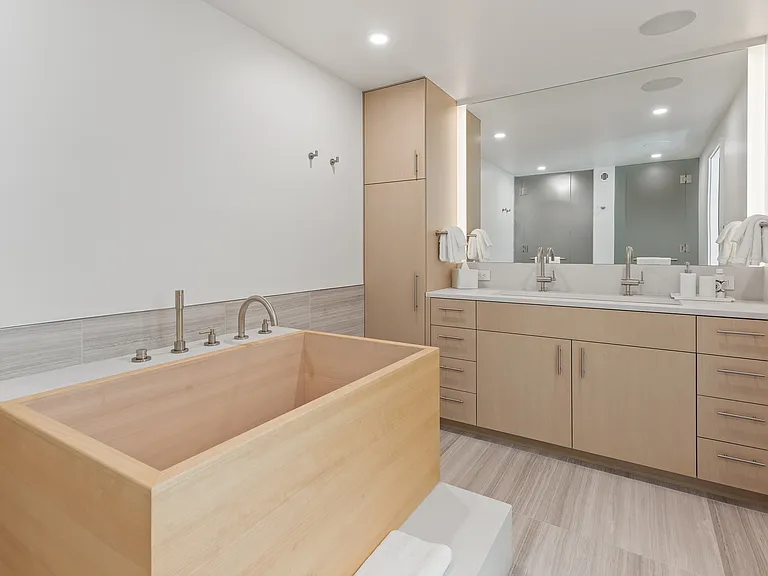 800 E Hopkins Ave #B5 — Photo 17
