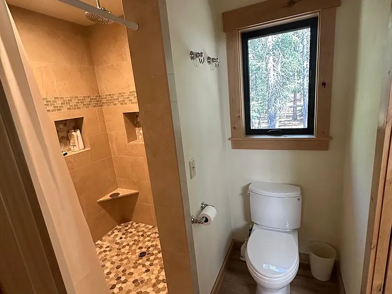 15891 Northwoods Blvd — Photo 18