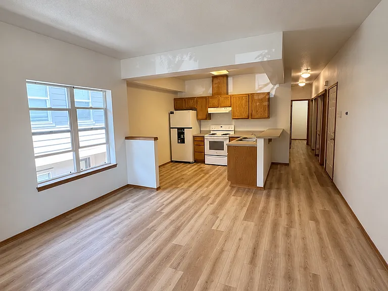 2315 N Lombard St #2 — Photo 1